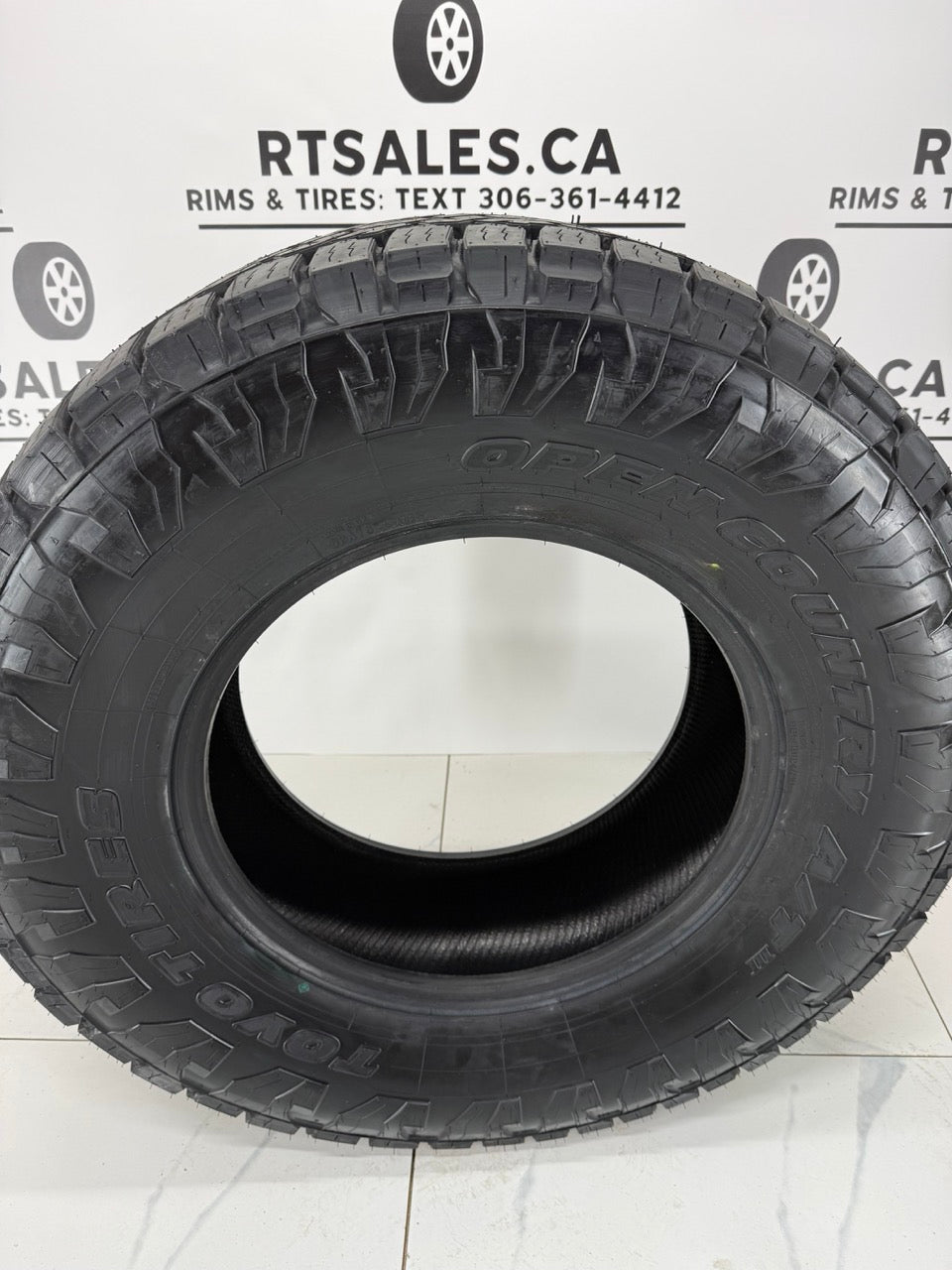30X9.5R15 6 Ply OWL Toyo AT3 All Weather Tires