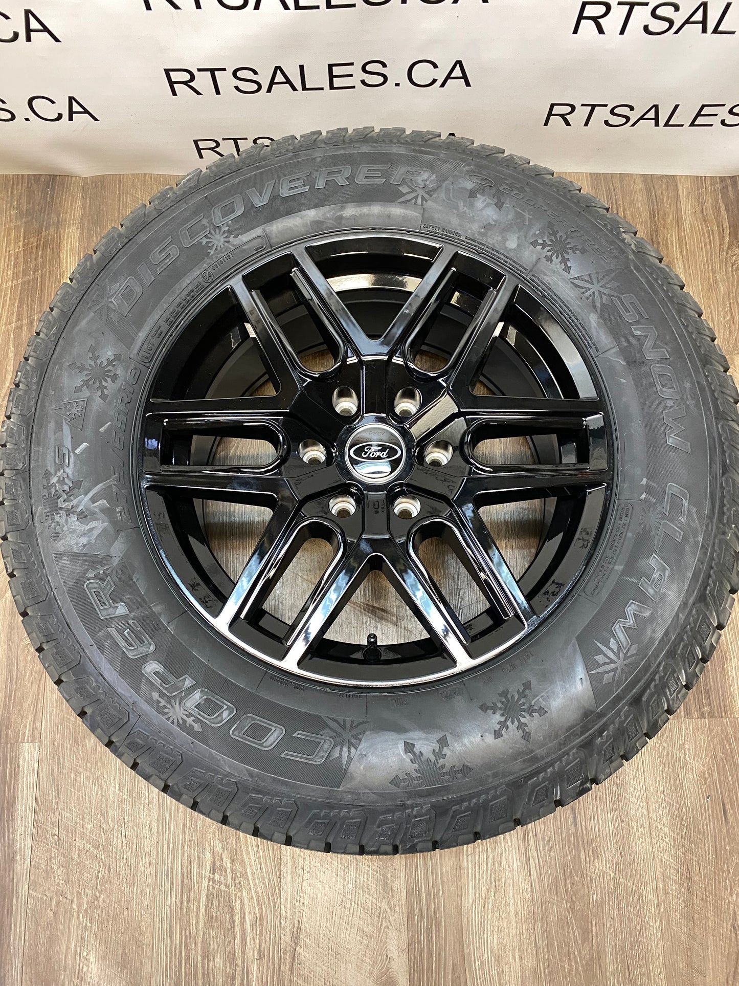 275/65/18 Cooper WINTER tires rims Ford F-150 6x135