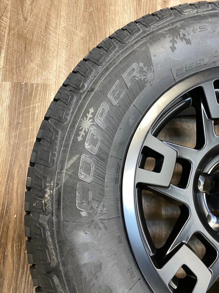 265/70/17 WINTER TIRES rims 6x139 Toyota Tacoma 4runner Lexus