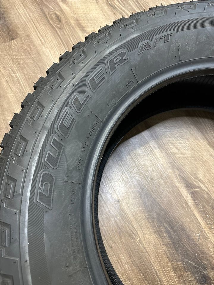 275/65/20 Bridgestone Dueler E Tires. (takeoffs)