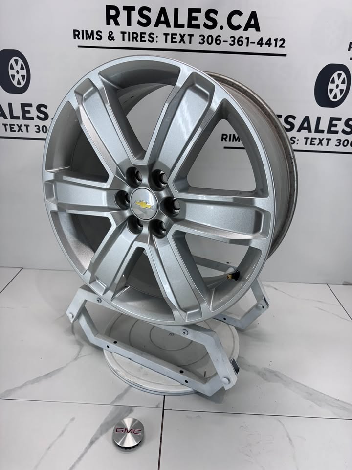 20x8 Chevy GMC Cadillac OEM Rims 6x120 (takeoff)