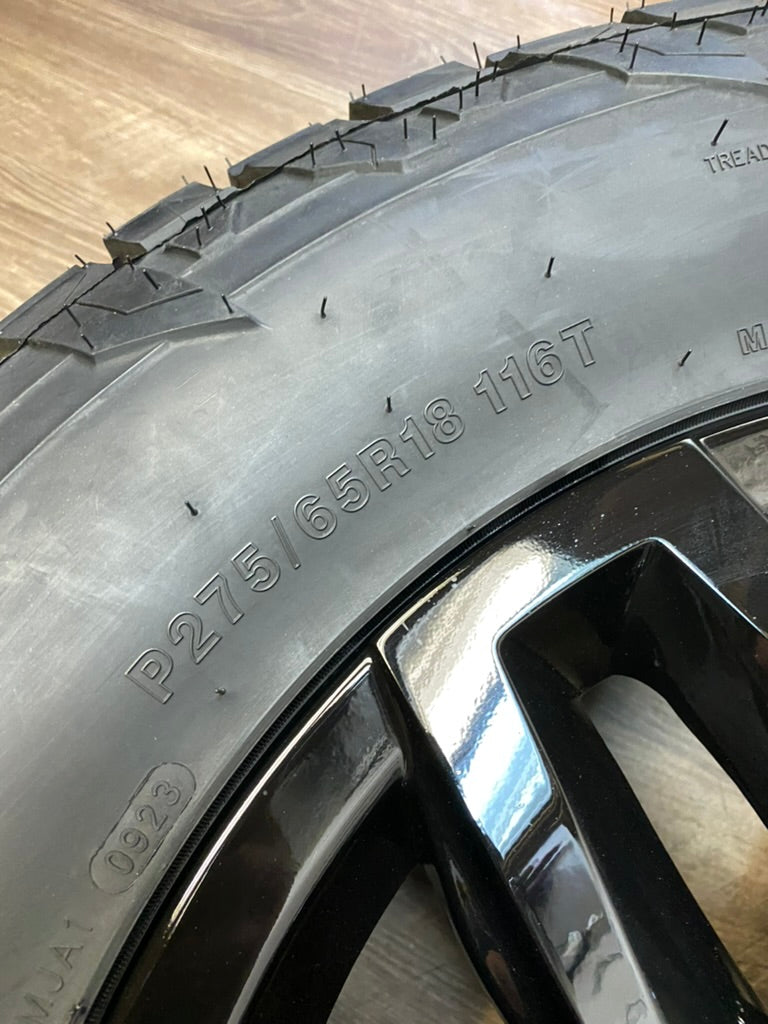 275/65/18 Fuel A/T tires rims Chevy GMC 6x139 1500
