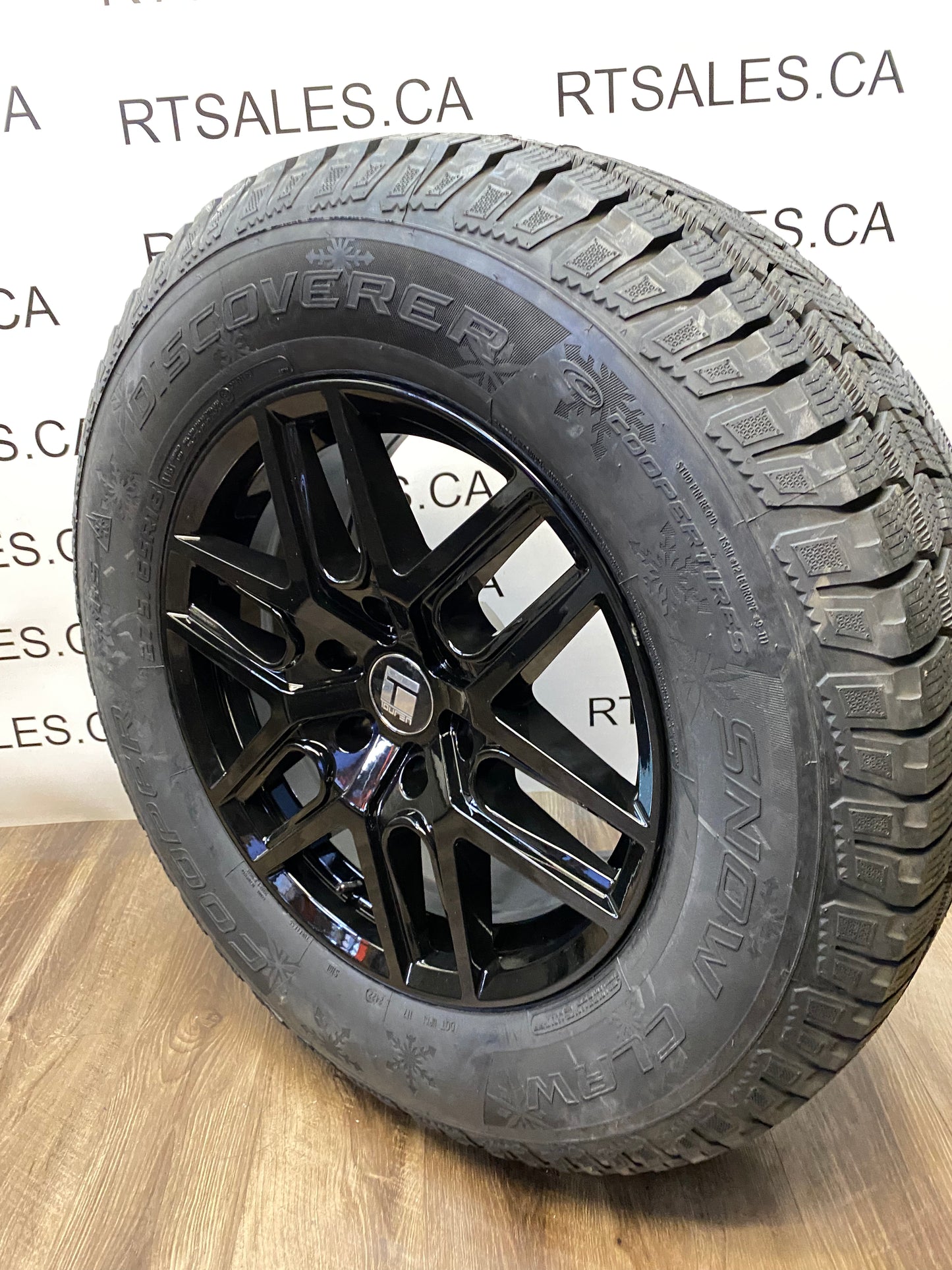 275/65/18 Cooper WINTER tires rims Ford F-150 6x135
