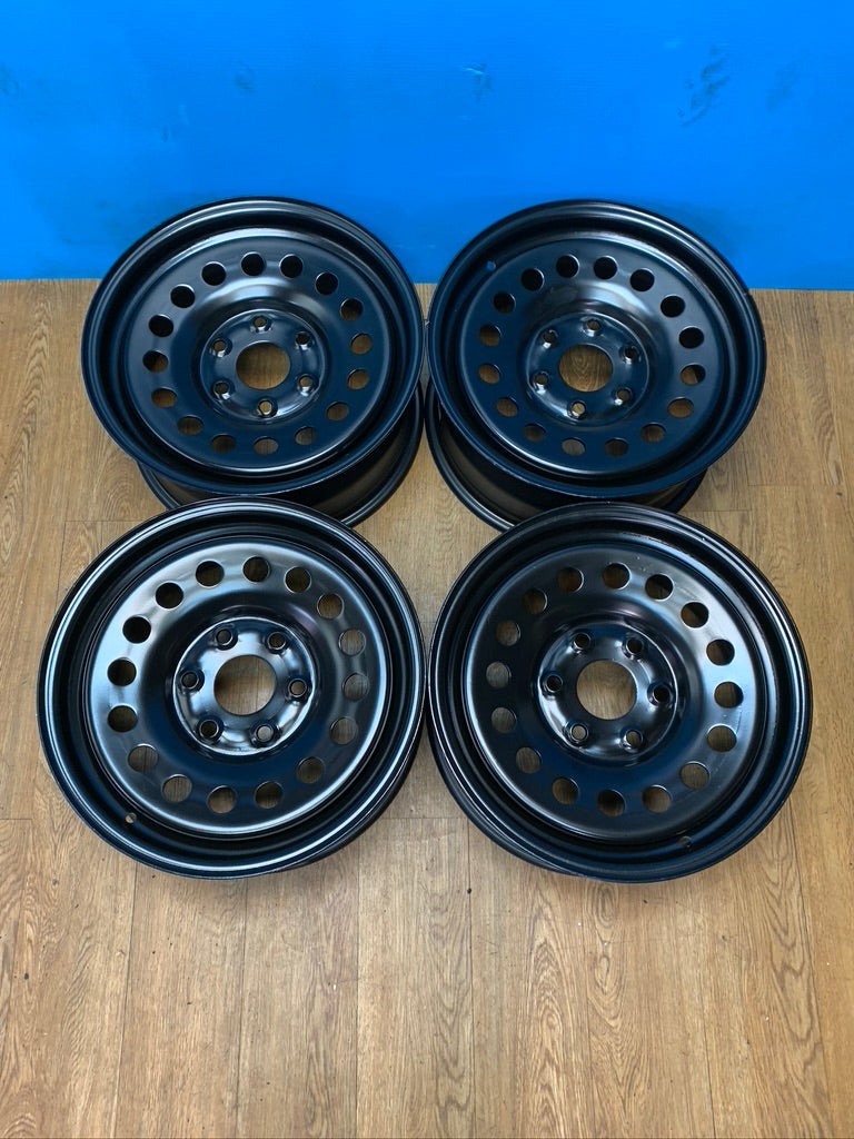17x7.5 Black Steel Rims 6x135 Ford F-150 Expedition