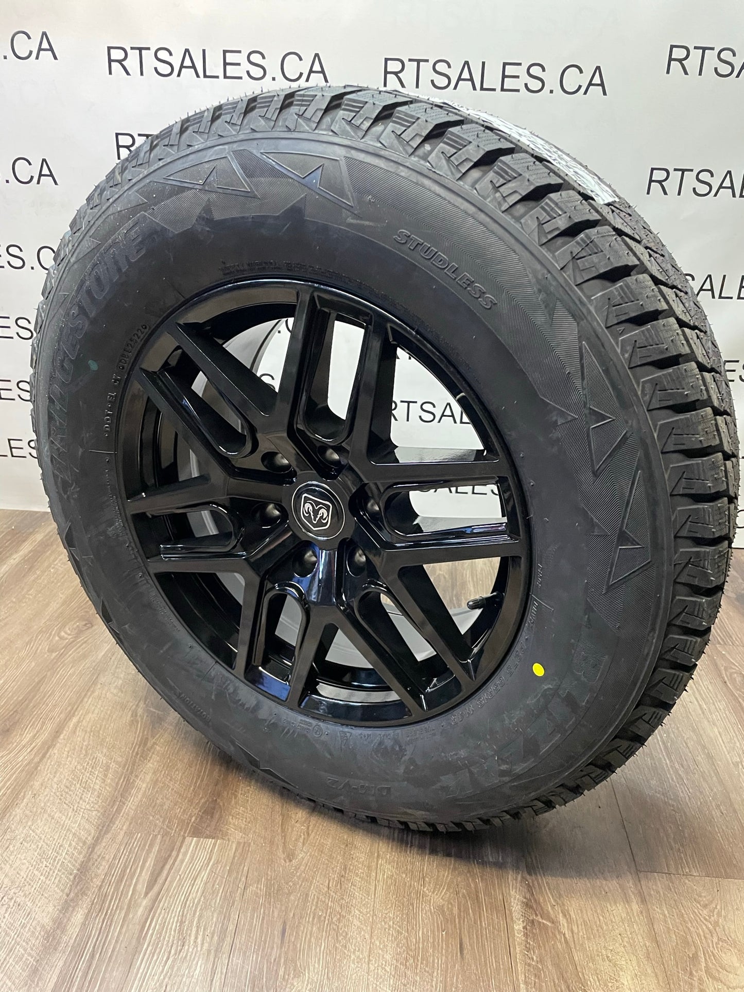 275/65/18 BRIDGESTONE WINTER tires rims Chevy GMC Ram Toyota 6x139 1500