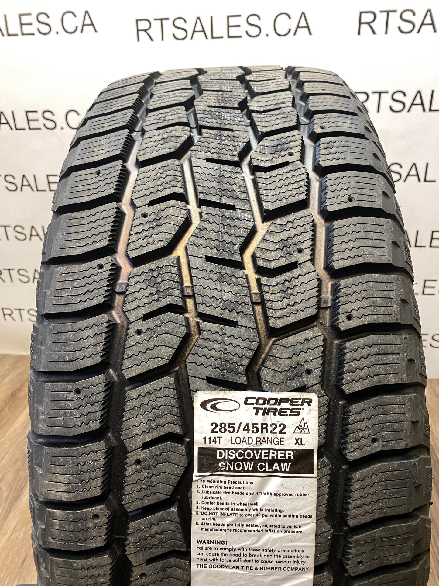 285/45/22 Cooper DISCOVERER SNOW CLAW XL Studdable Winter Tires - R&T Sales