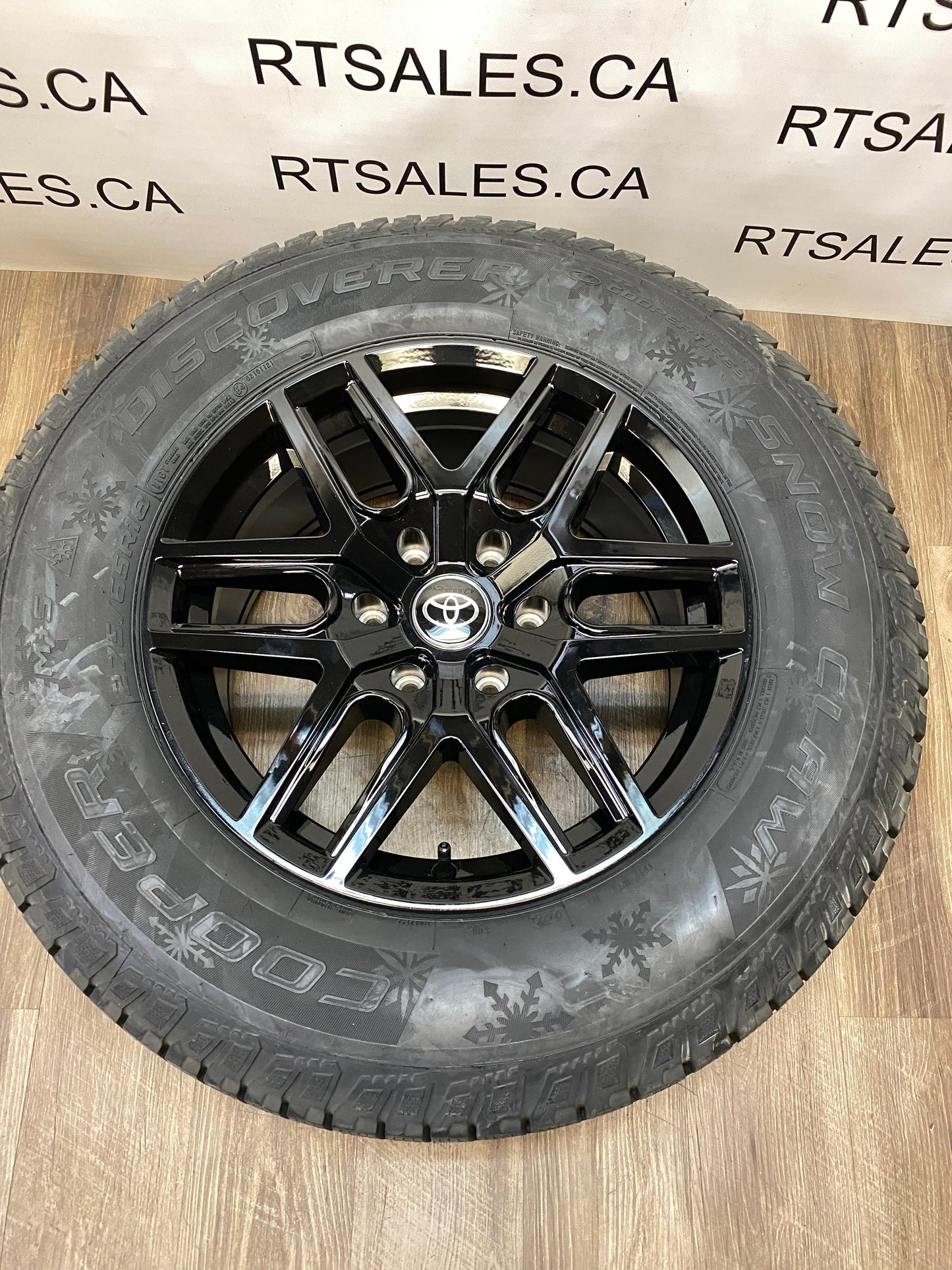 275/65/18 Cooper WINTER tires rims Chevy GMC Ram Toyota 6x139 1500