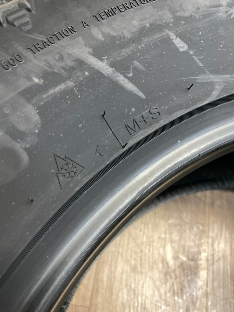 275/65/18 Sailun R/T // A.W EXTRA LOAD (Set of Four)