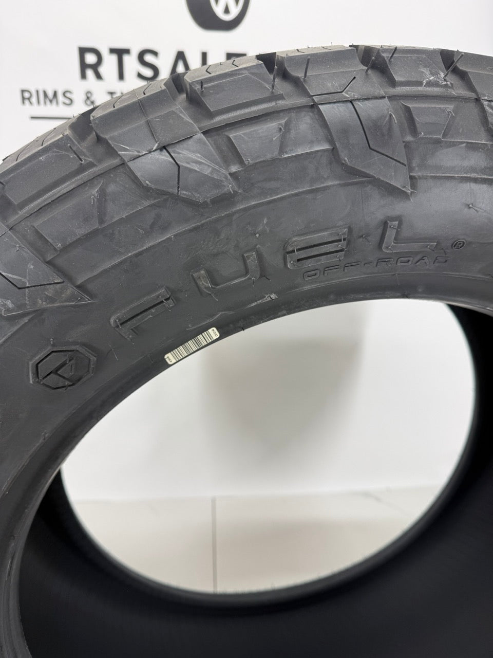 LT 325/50/22 Fuel GRIPPER A/T E All Weather Tires (35x12.5R22)