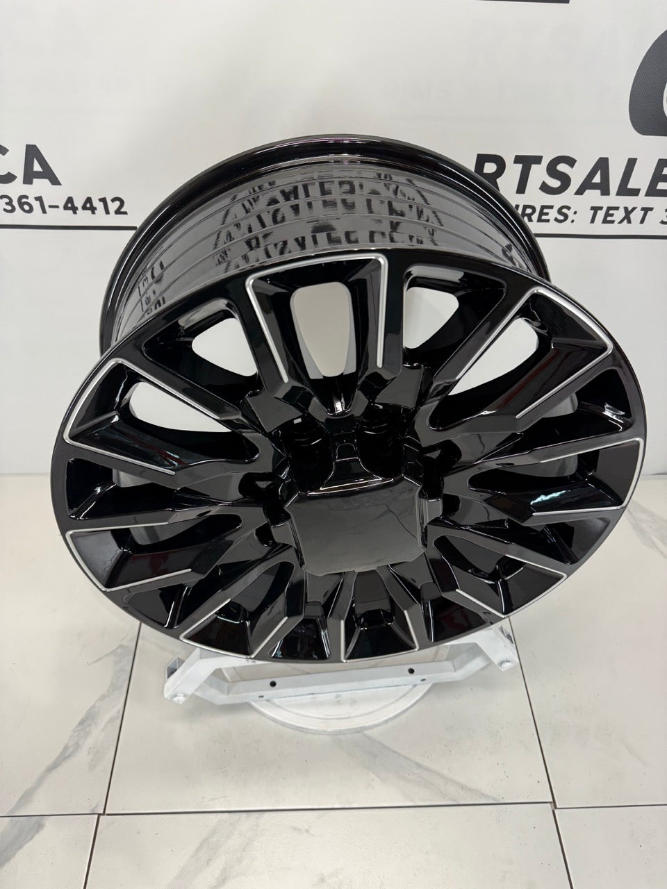 20x8.5 GMC CHEVY Replika Rims 8x180 2500 3500