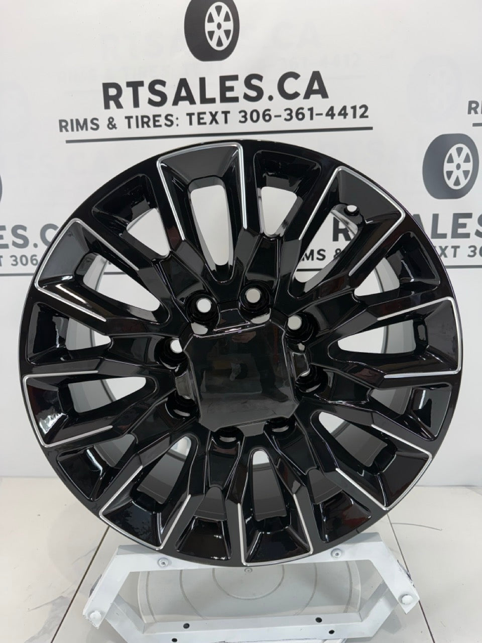 20x8.5 GMC CHEVY Replika Rims 8x180 2500 3500