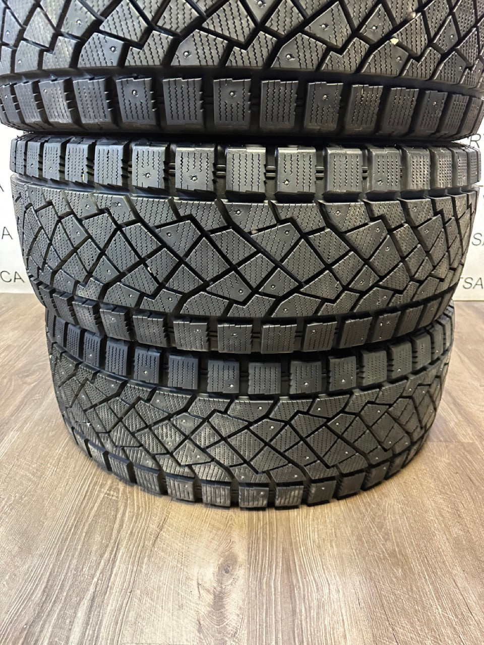 35x12.5x22 Predator MUTANT ICE E Winter Studded Tires (USED)