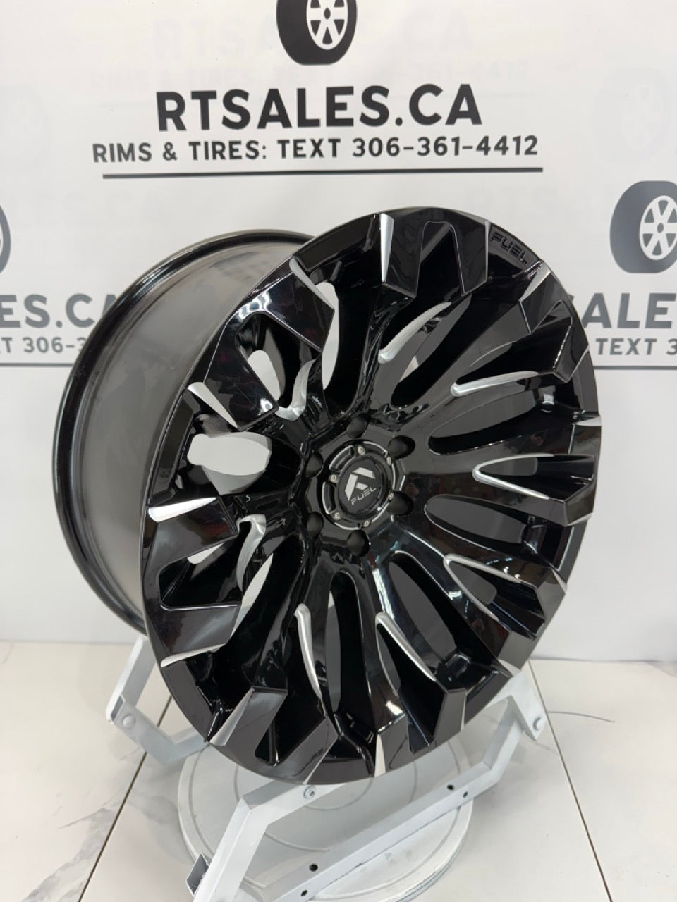 20x10 Fuel Quake Rims 6x135