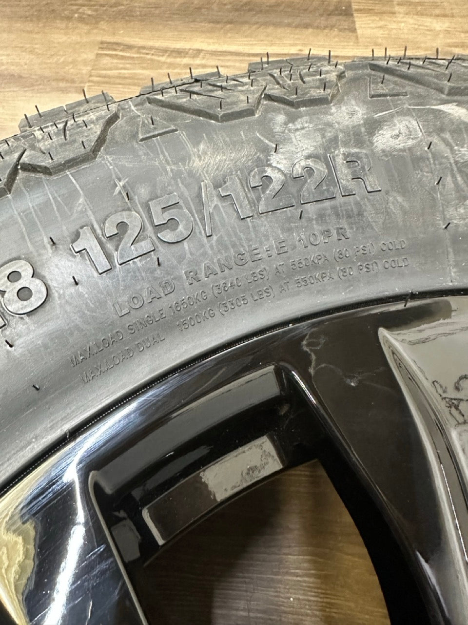 275/70/18 Tires 18x8.5 Replika R250 Rims 6x135 Ford F150