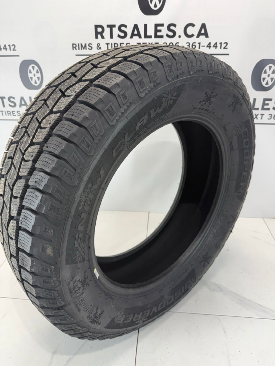 275/65/18 Cooper DISCOVERER SNOW CLAW Studdable Winter Tires