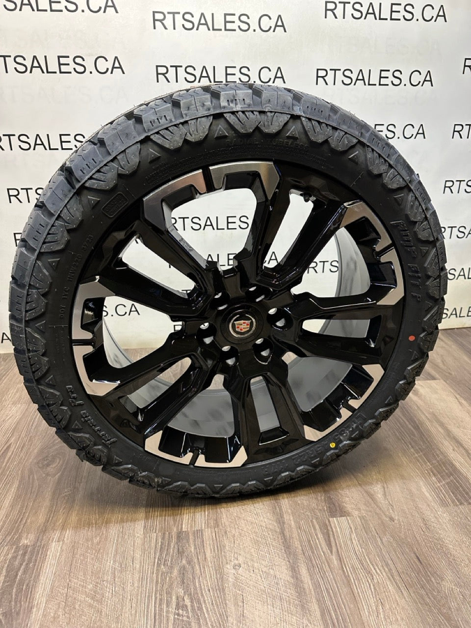 285/45/22 tires 22x9 GMC Chevy 1500 Replika Rims 6x139.7