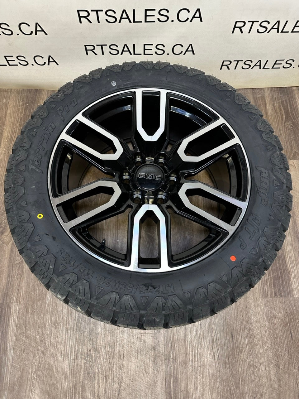275/55/20 tires 20x9 Replika AT4 Chevy GMC Rims 6x139.7