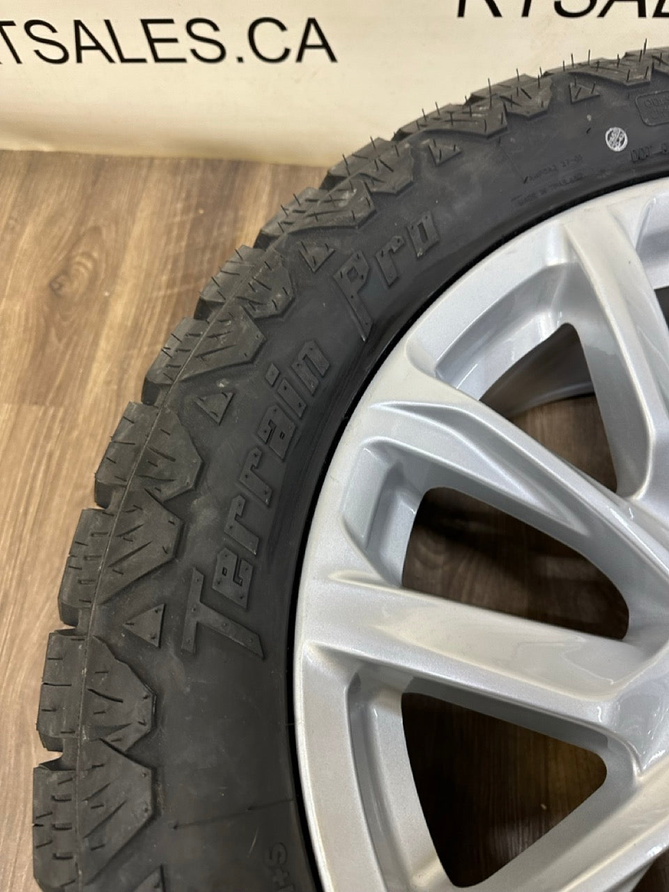 275/55/20 All season tires on rims Chevy GMC 1500