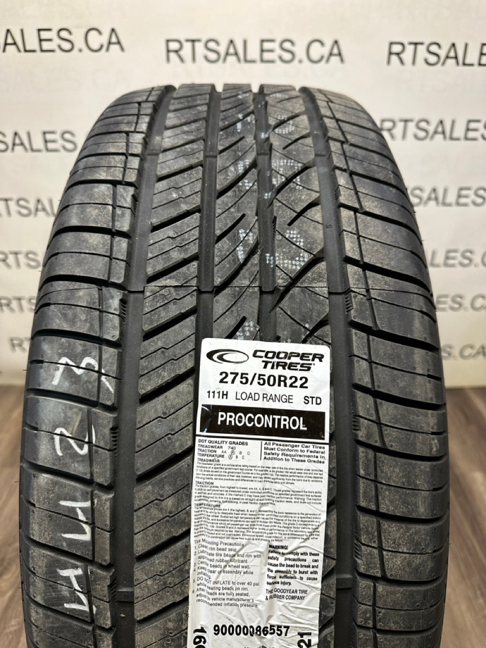 275/50/22 tires 22x9 GMC Chevy 1500 Replika Rims 6x139.7