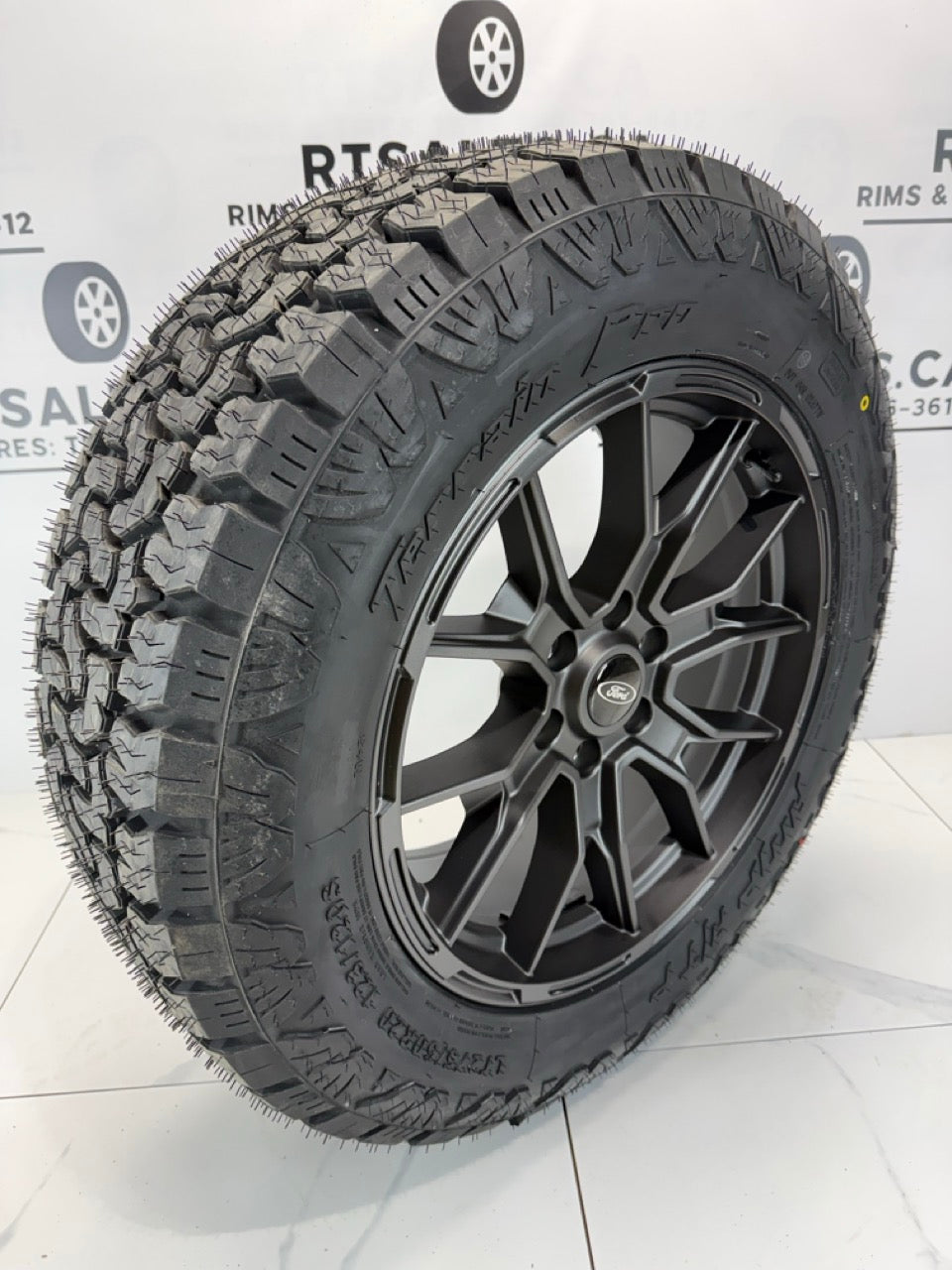 LT 275/60/20 Amp tires on rims Ford F-150 20 inch Roush