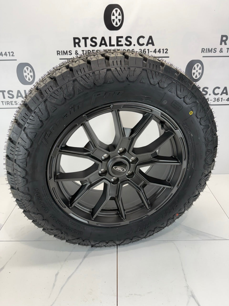 LT 275/60/20 Amp tires on rims Ford F-150 20 inch Roush