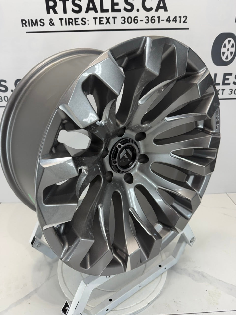 20x10 Fuel Quake Rims 6x139.7