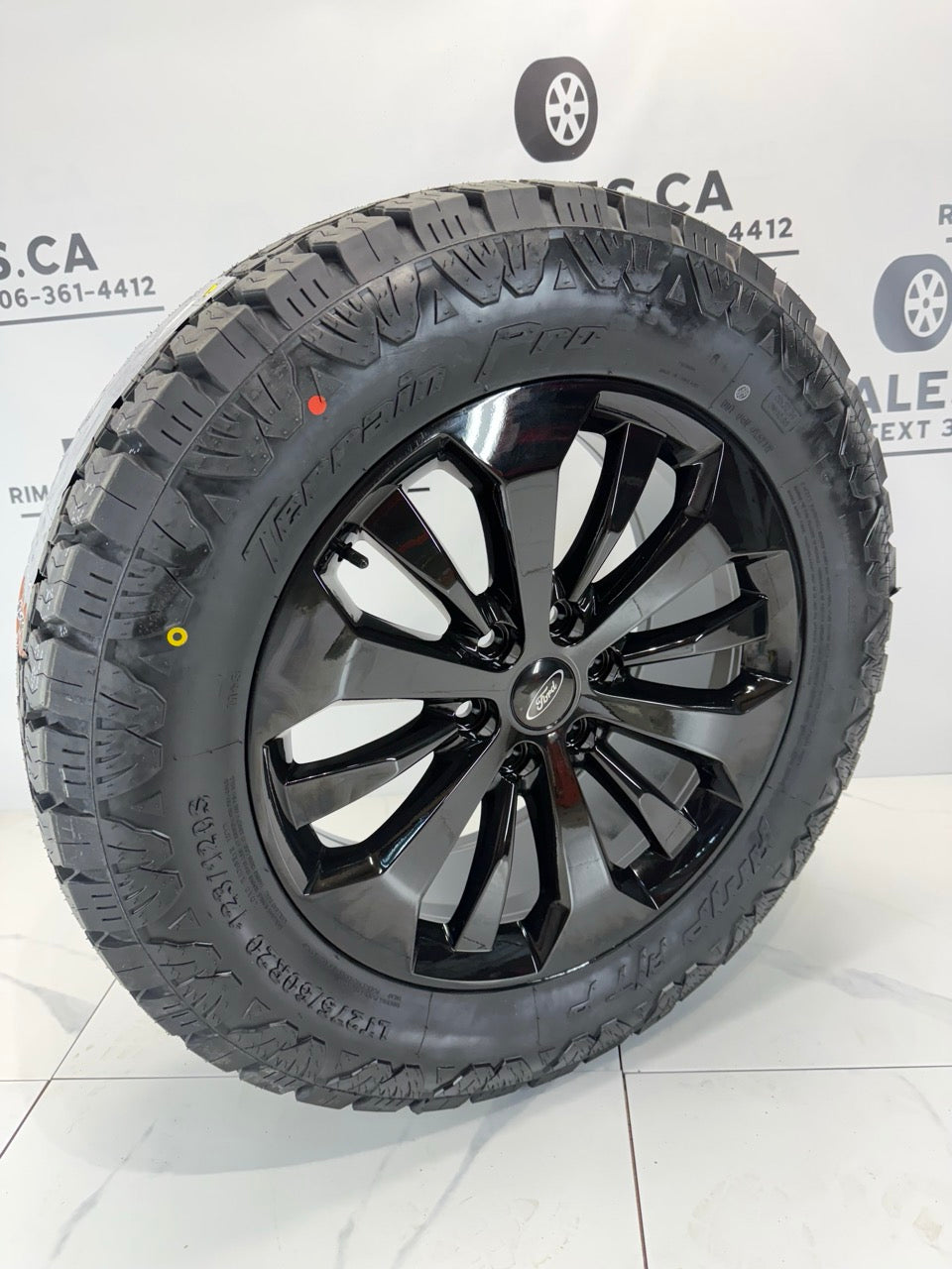 LT 275/60/20 Amp tires on rims Ford F-150 20 inch Limited