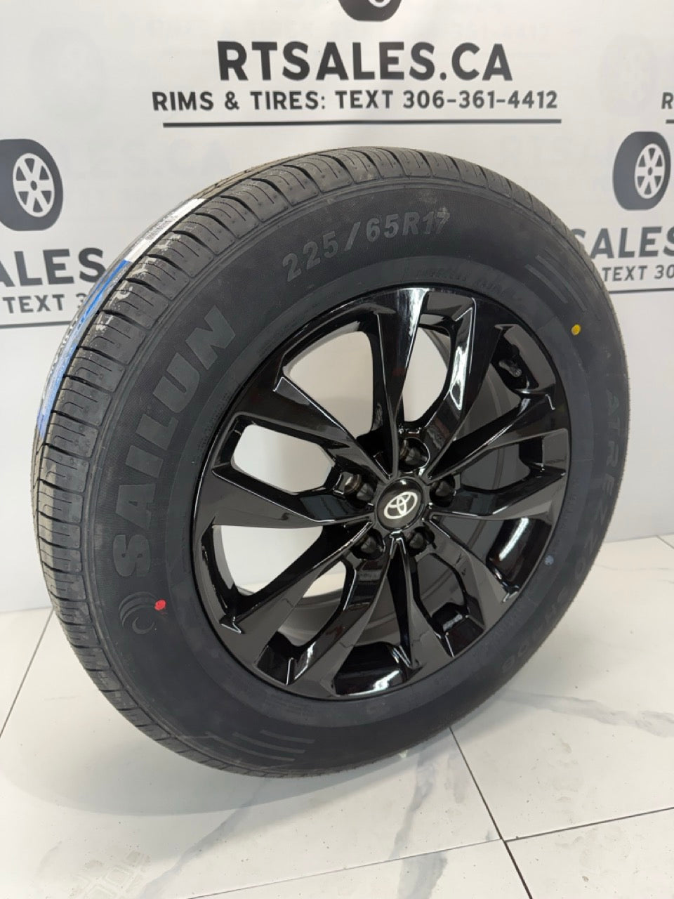 225/65/17 All season Tires rims 5x114.3 Toyota Rav4