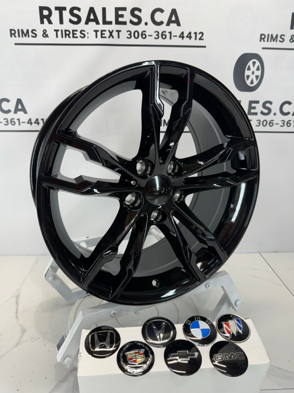 18x8 Rims 5x120 Gloss black R165