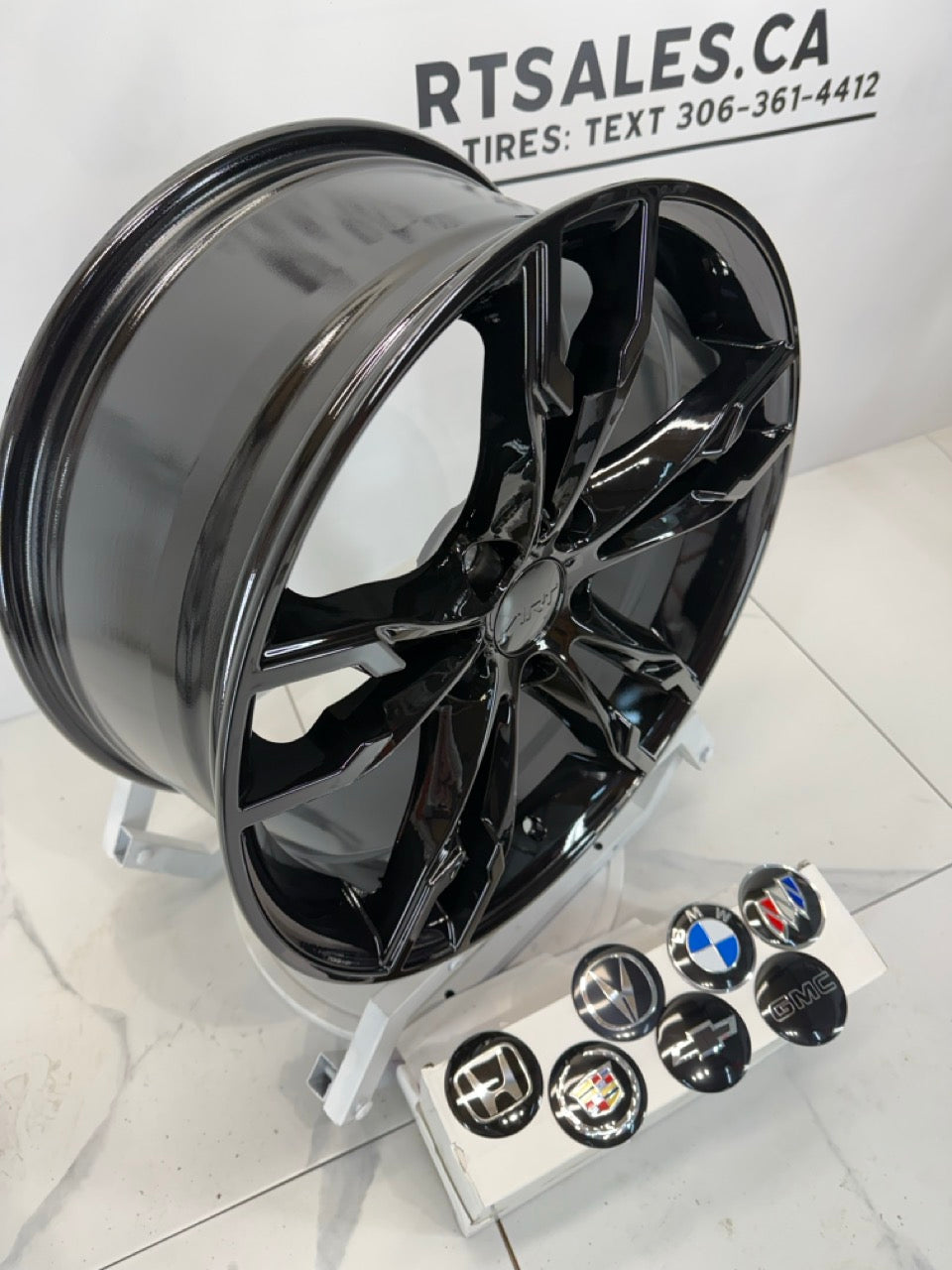 18x8 Rims 5x120 Gloss black R165