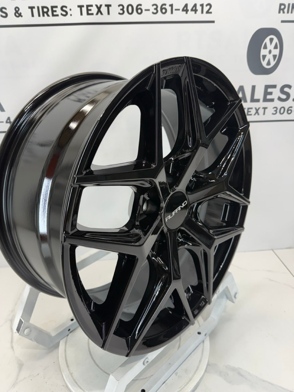 18x8 Ruffino Demon Rims 6x120