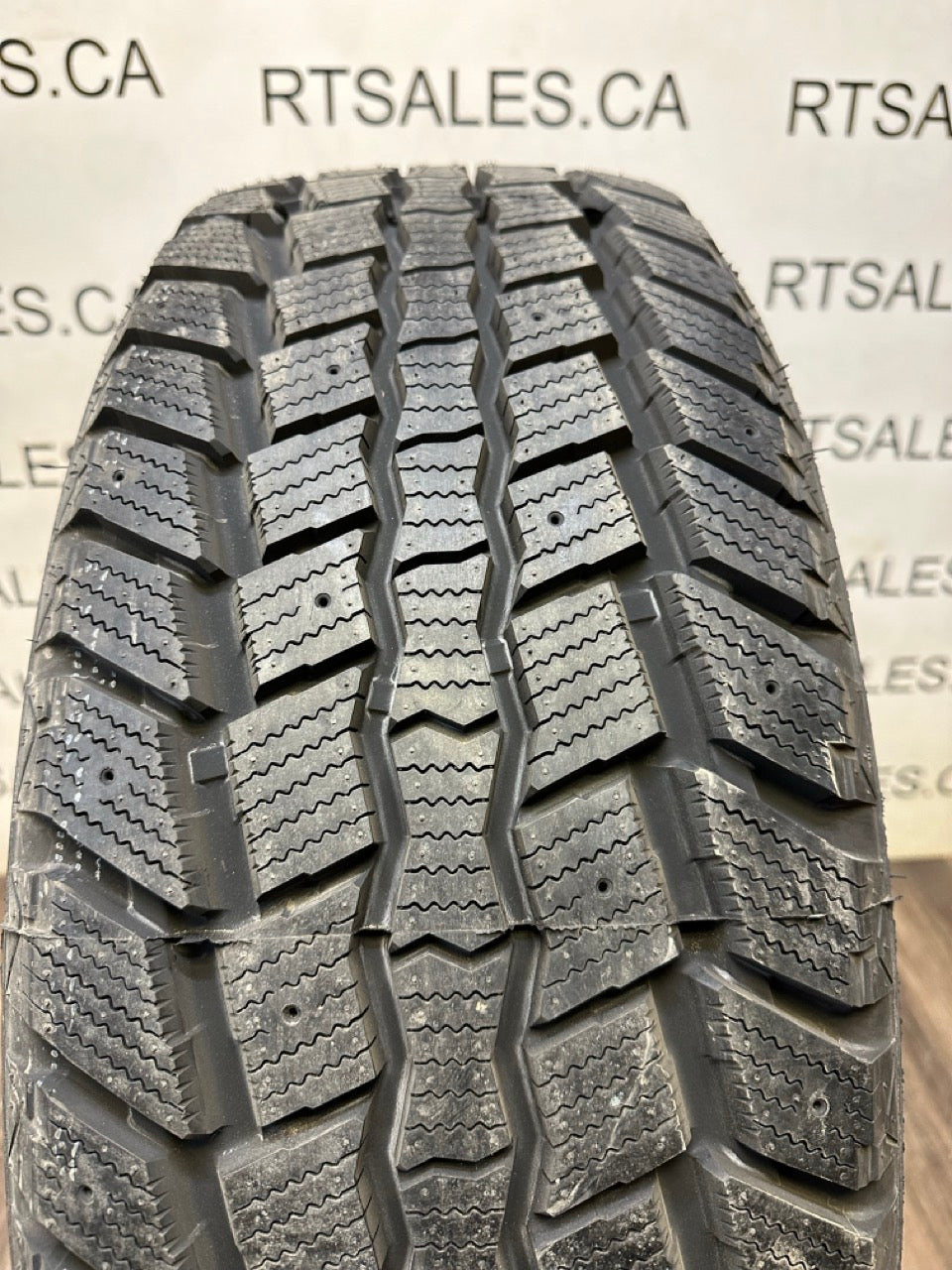 275/60/20 Sailun Winter tires on rims Chevy GMC 1500