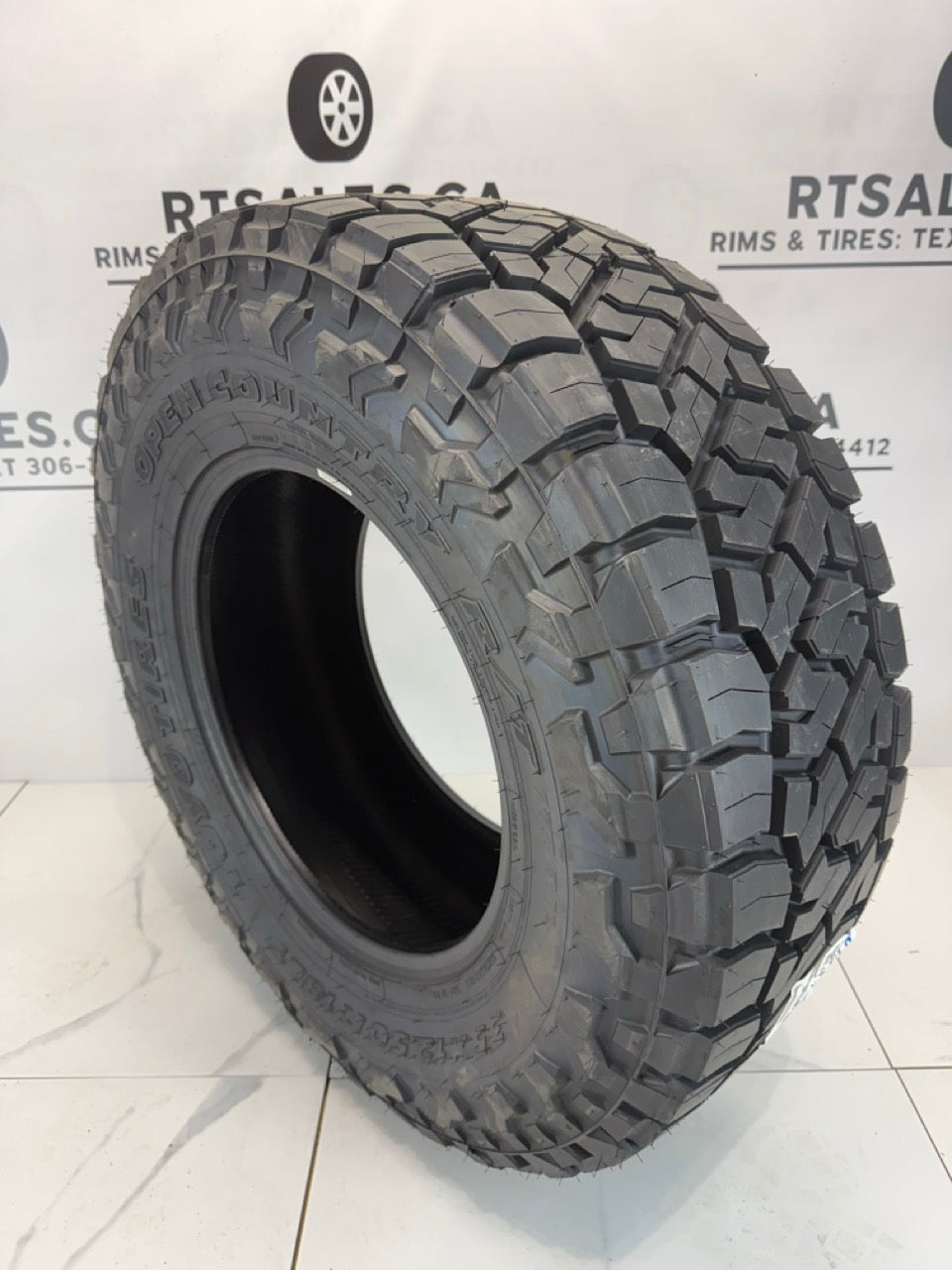 LT 35x12.5x22 Toyo R/T Trail 12 Ply
