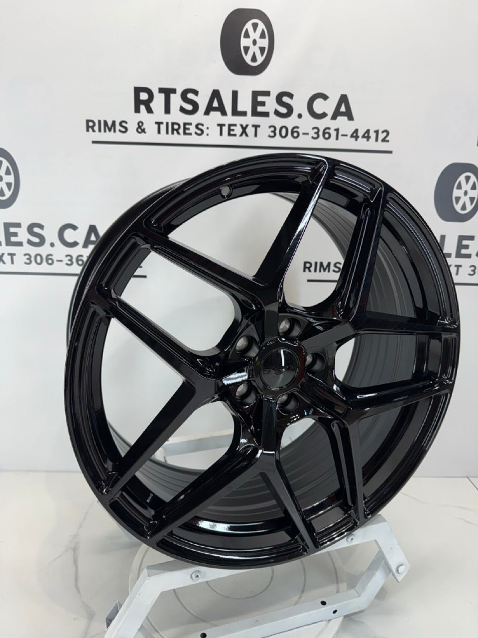 20X8.5 RUF552 Rims 5x114.3 Gloss Black