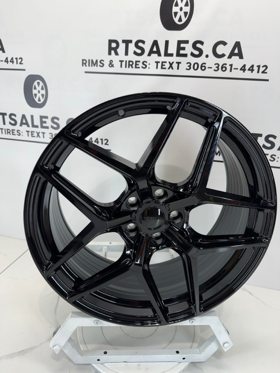 20X8.5 RUF552 Rims 5x114.3 Gloss Black