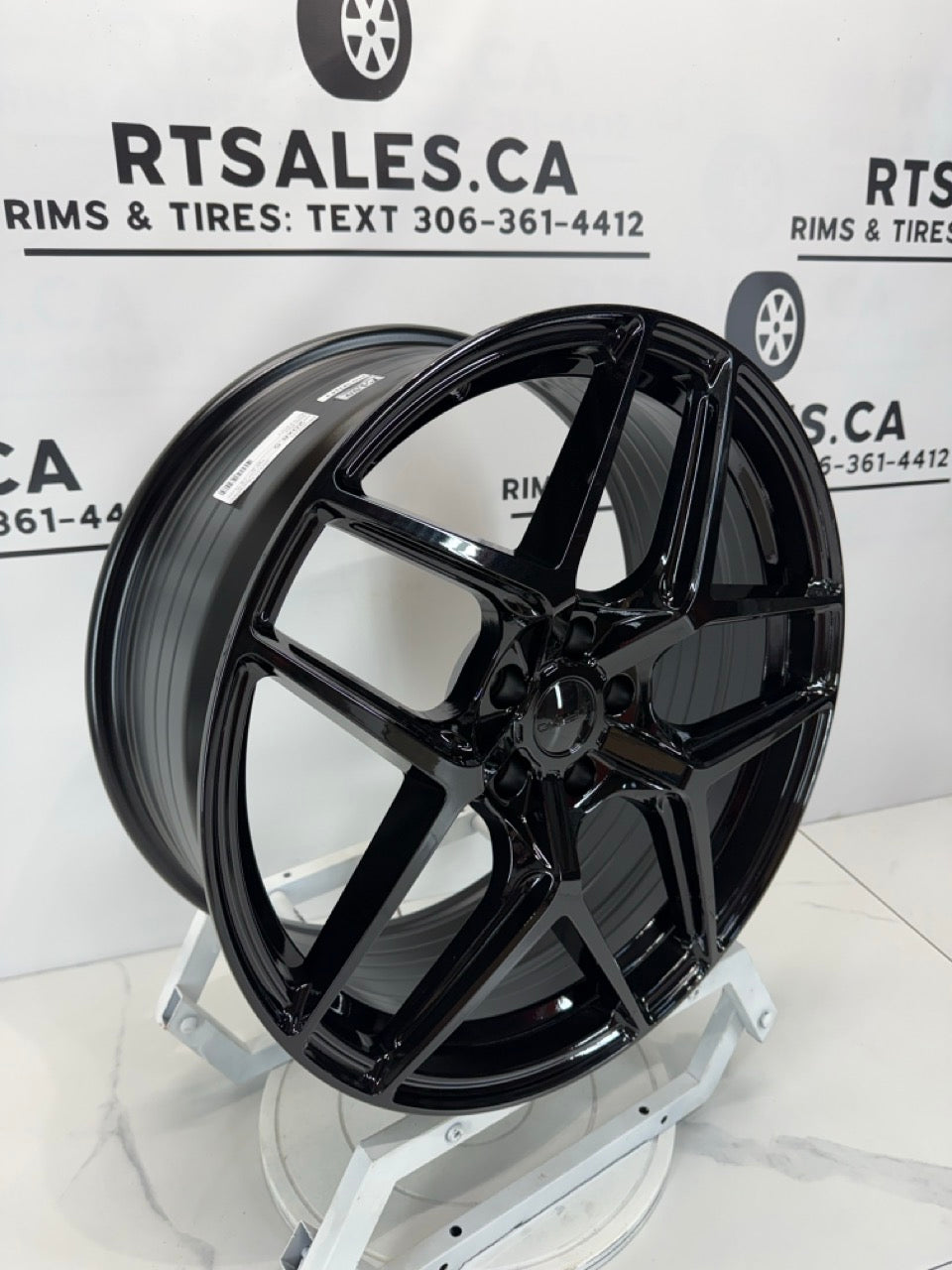 20X8.5 RUF552 Rims 5x114.3 Gloss Black