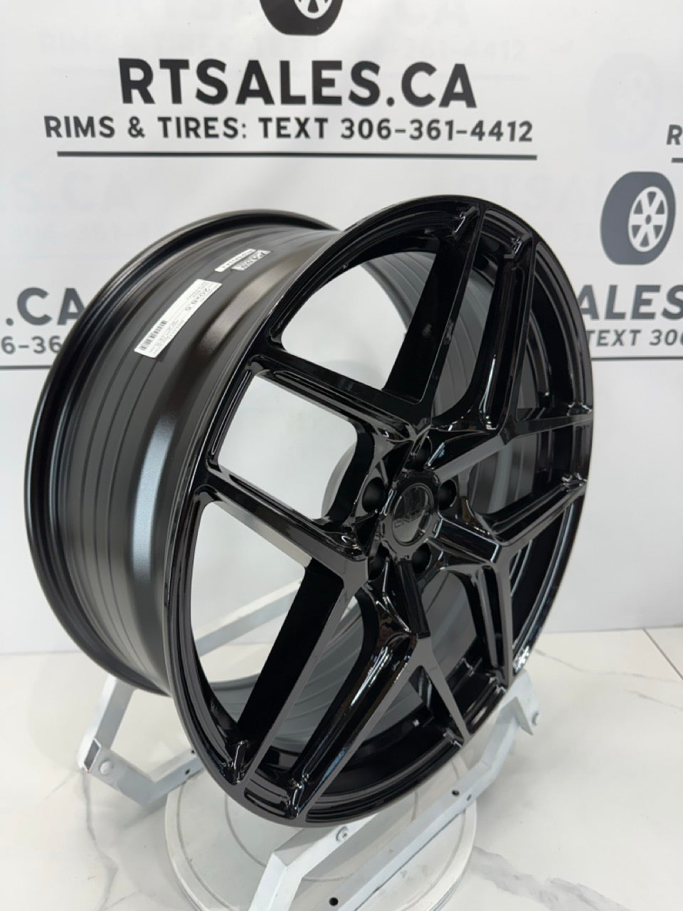 20X8.5 RUF552 Rims 5x114.3 Gloss Black