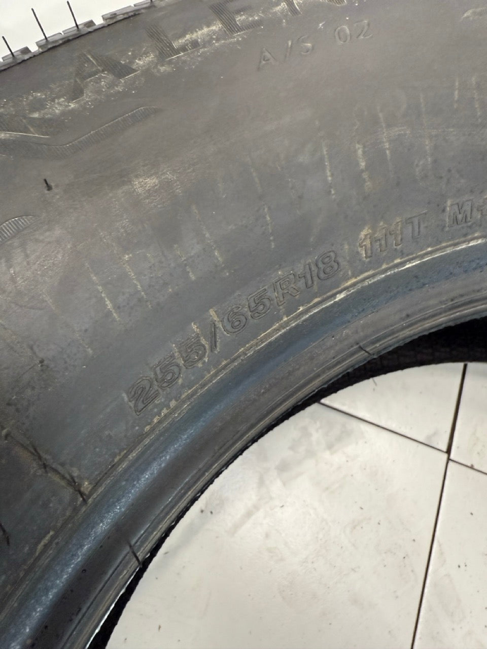 255/65/18 Bridgestone Alenza all season (Takeoffs)