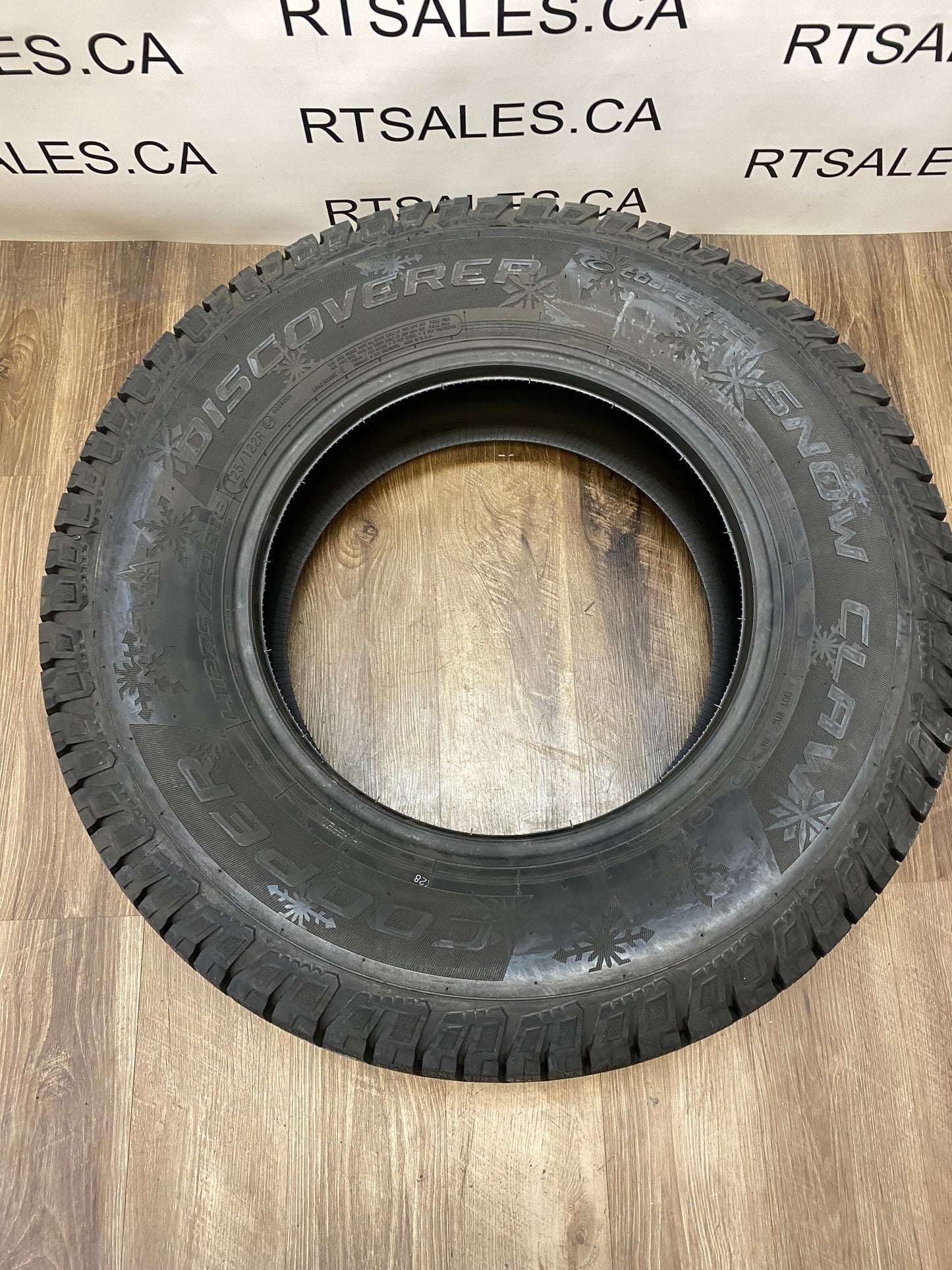 LT 275/70/18 Cooper DISCOVERER SNOW CLAW E Studdable Winter Tires - R&T Sales