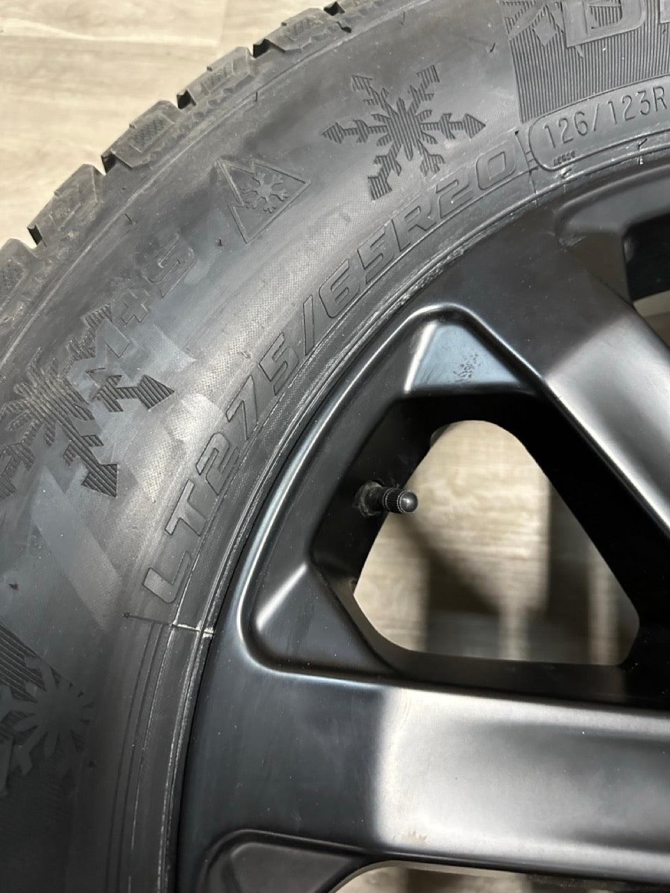 275/65/20 WINTER tires 20x8 Dodge Ram 2500/3500 Rims 8x165