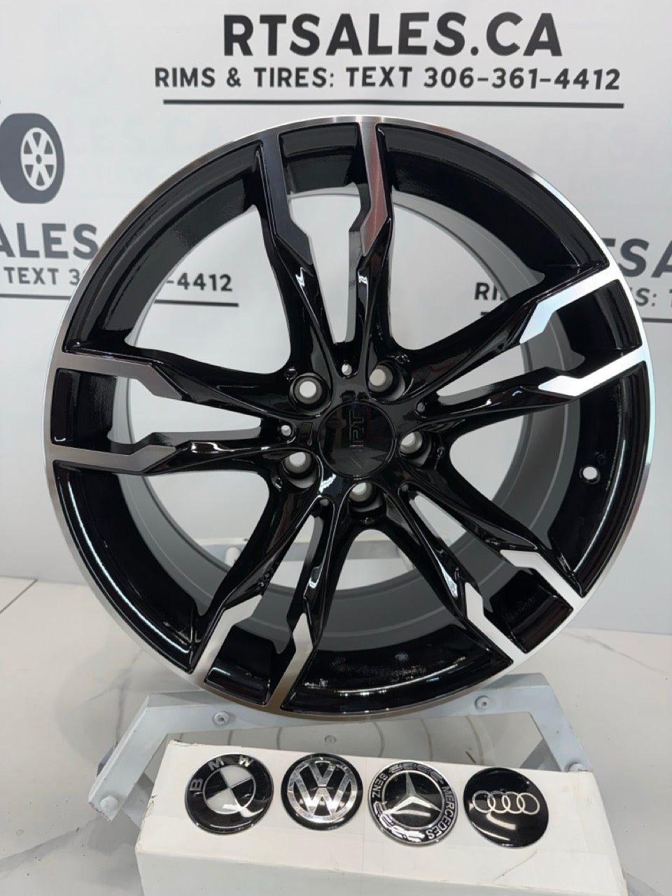 18x8 replica 165 Rims 5x112 Black/Machined