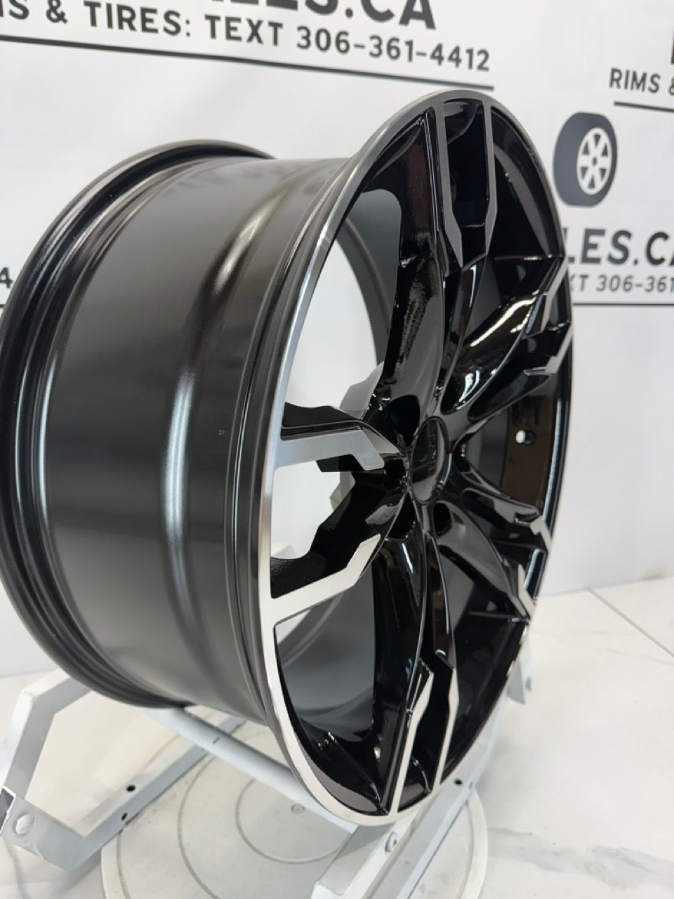 18x8 replica 165 Rims 5x112 Black/Machined