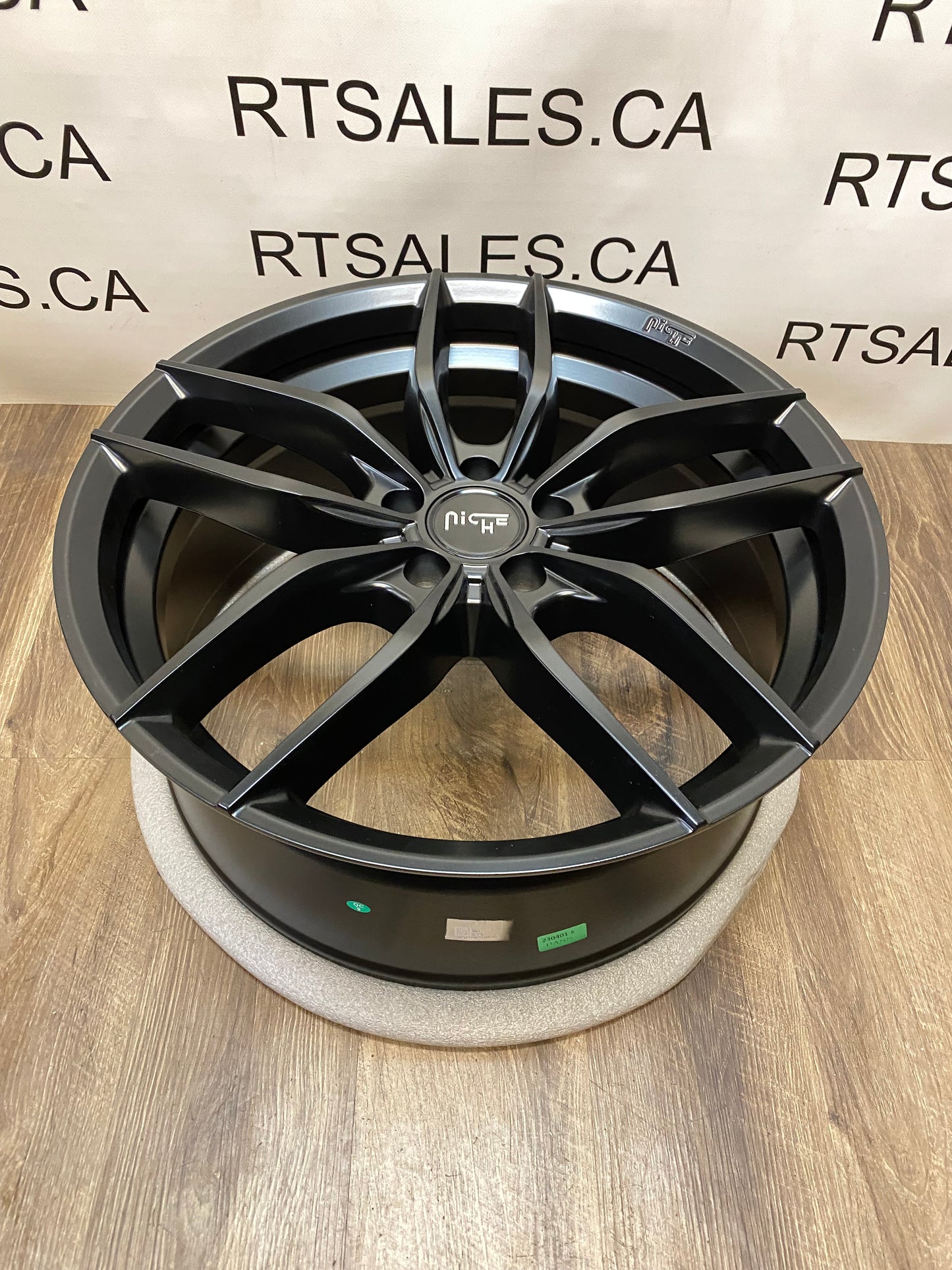 19x8.5 Niche Vosso Rims 5x108 Ford Edge Escape Lincoln Land Rover