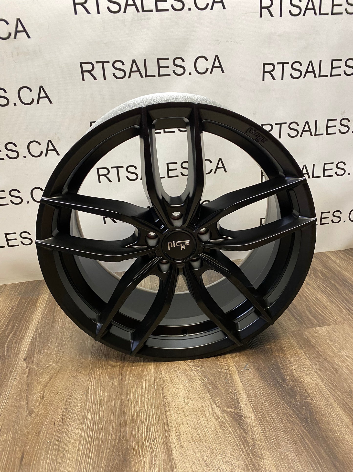 19x8.5 Niche Vosso Rims 5x108 Ford Edge Escape Lincoln Land Rover