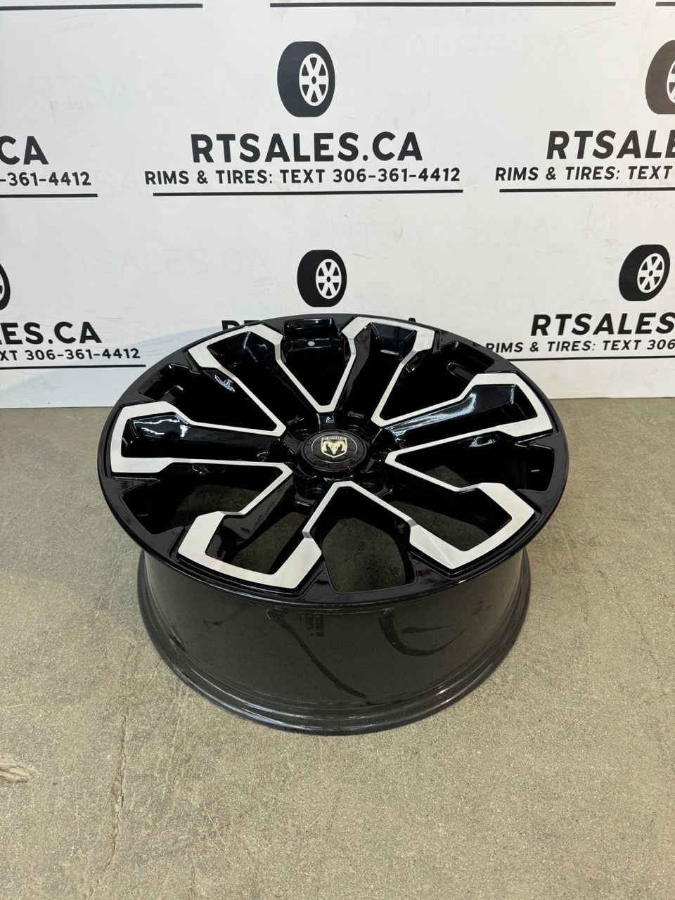 22x9 Replika Rims 6x139.7 Ram 1500