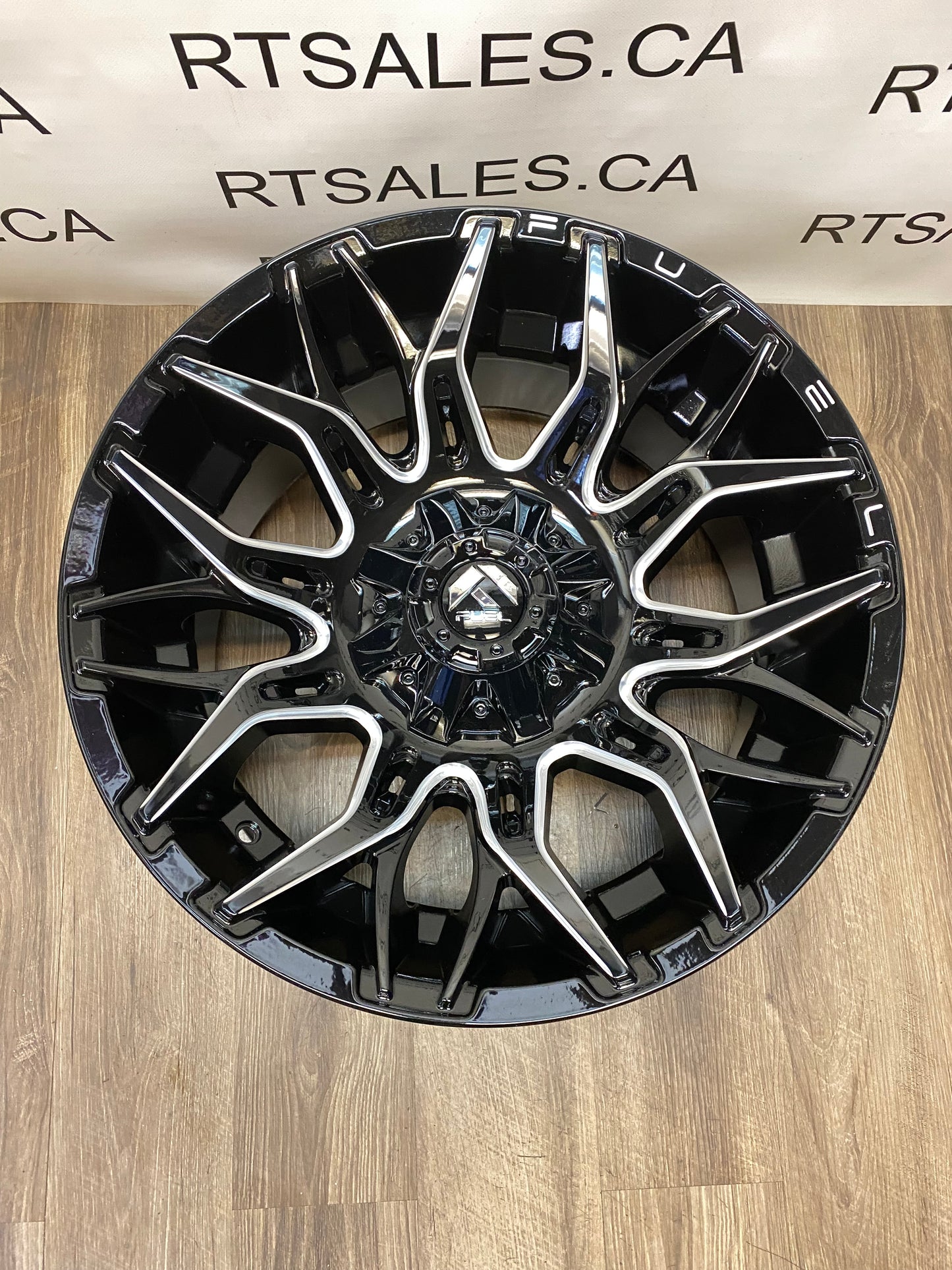 20x10 Fuel Twtich 6x135/139 Ford F-150 GMC Chevy 1500 RAM
