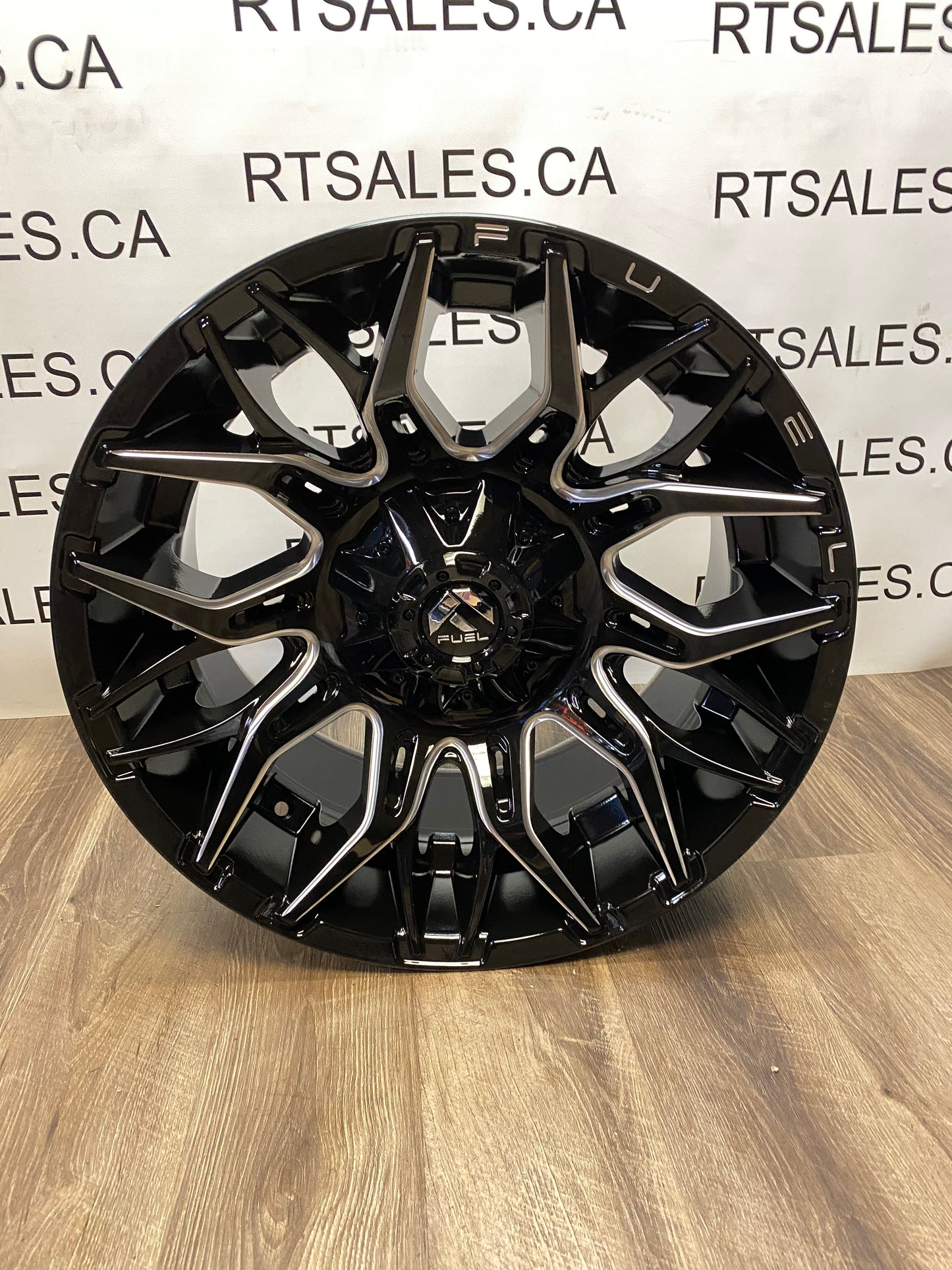 20x10 Fuel Twtich 6x135/139 Ford F-150 GMC Chevy 1500 RAM