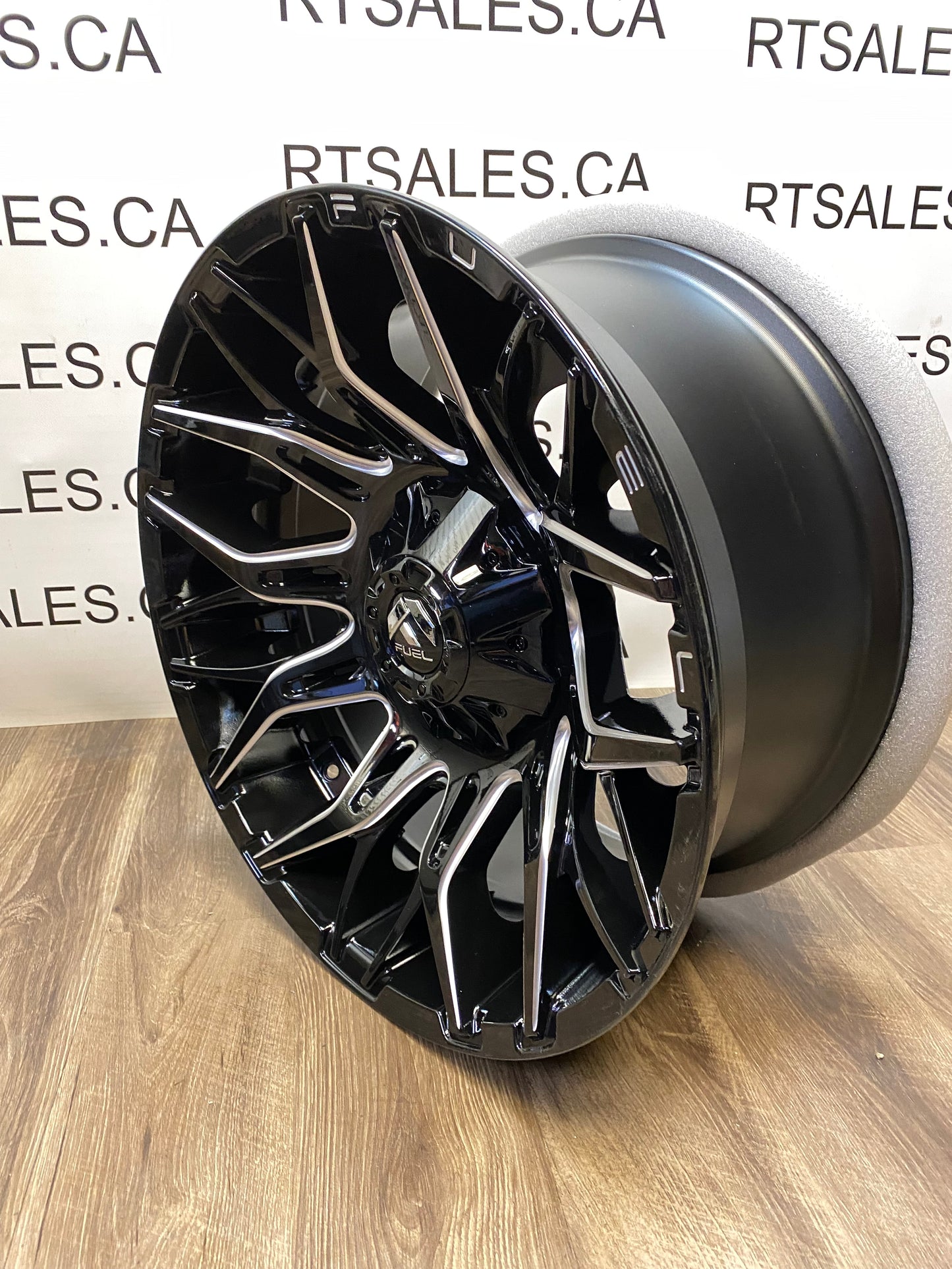 20x10 Fuel Twtich 6x135/139 Ford F-150 GMC Chevy 1500 RAM