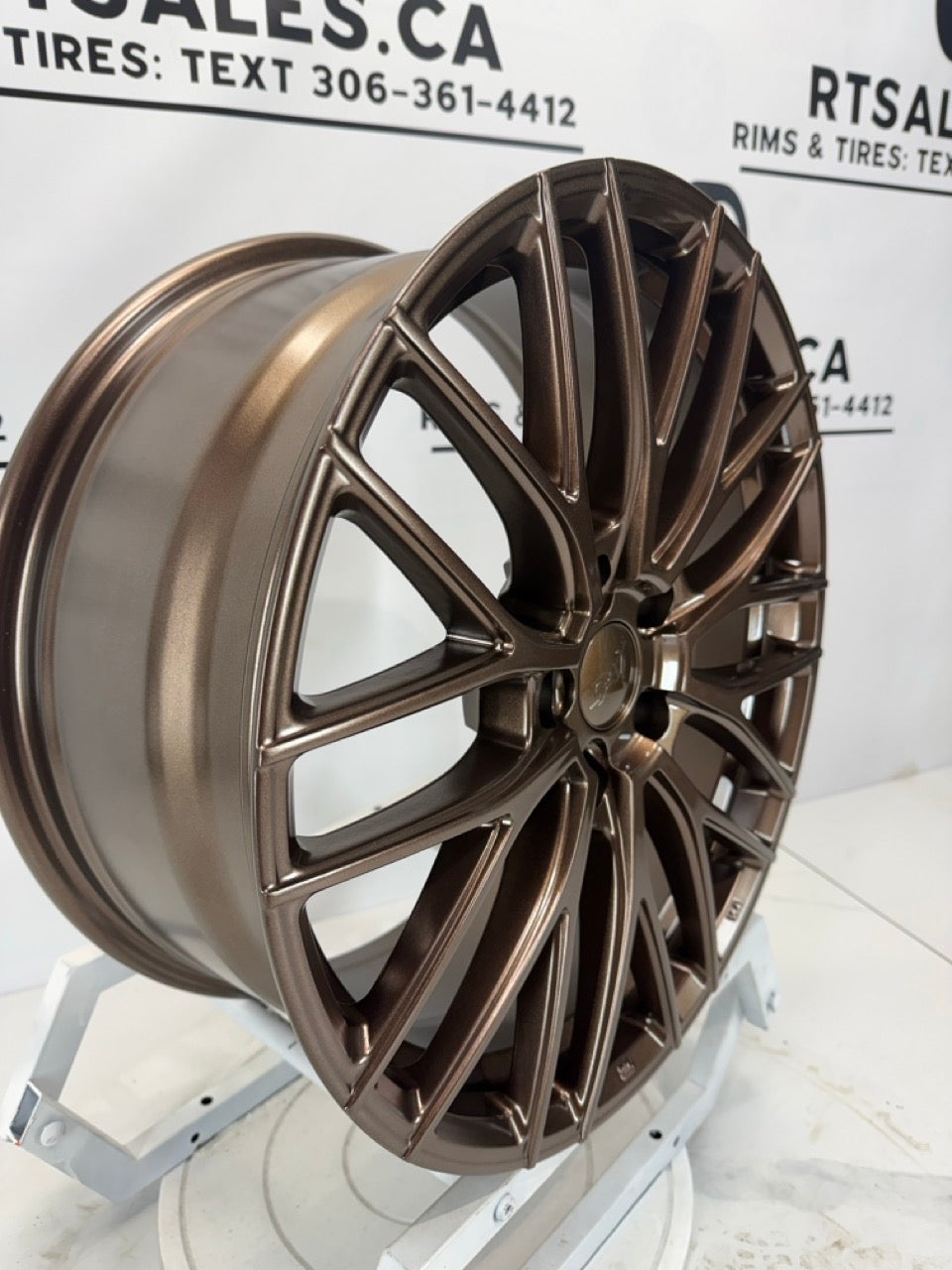 18x8 Dai Rims 5x114.3 Gloss Bronze