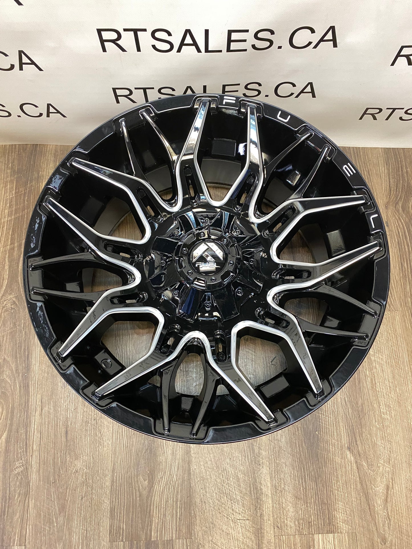20x10 Fuel Twitch Rims 8x170 Ford F-250 350 Superduty